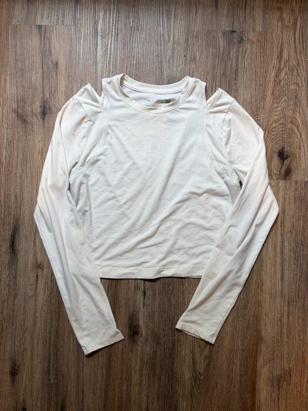 all in motion Soft White Cream Cold-Shoulder Long Sleeve Top w/ cutouts